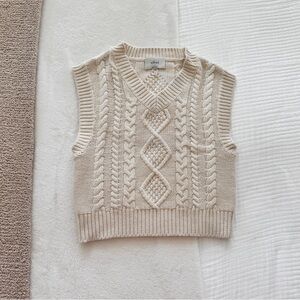 Aritzia Wilfred Merino Wool Blend Cable Knit Sweater Vest